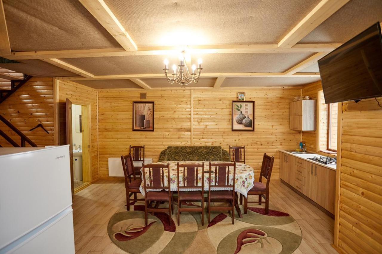Villa Na Uzlissi Мигово Екстериор снимка
