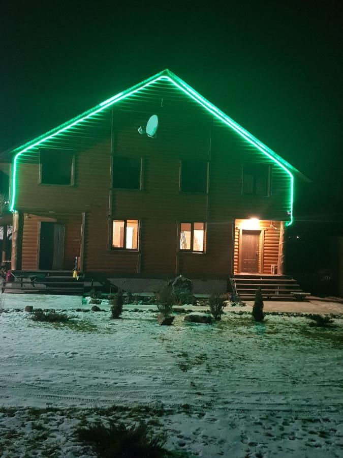 Villa Na Uzlissi Мигово Екстериор снимка